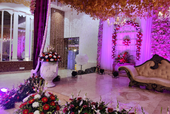 L Elegant The Royal Banquet