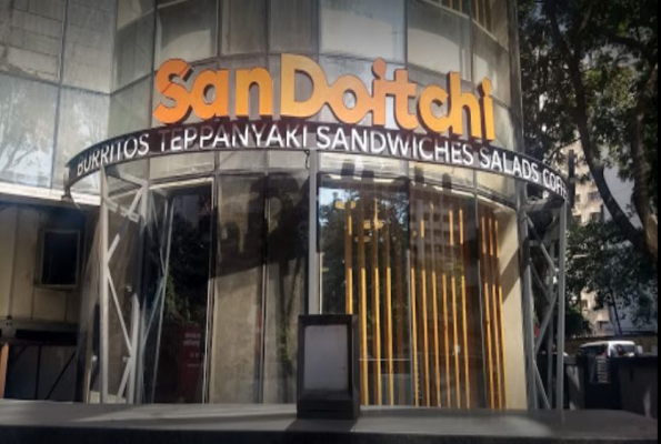 Resturant at Sandoitchi