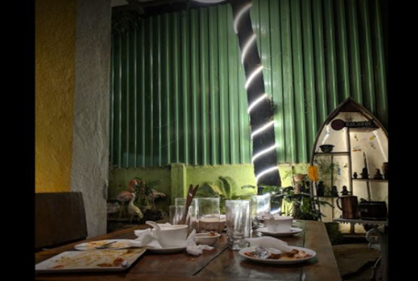 City Forestt Family Restaurant & Bar 4