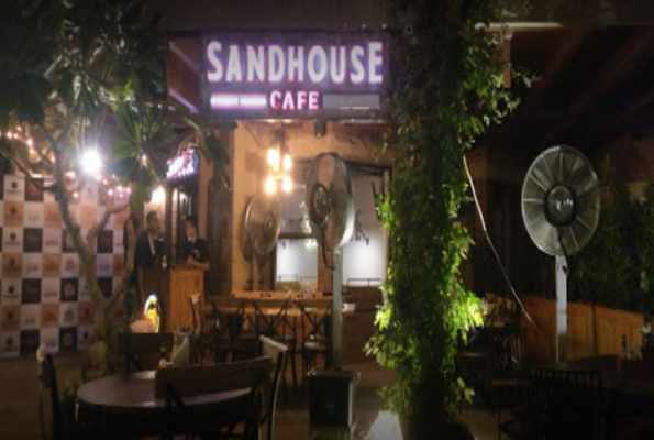 Outdoor at Sandhouse Cafe