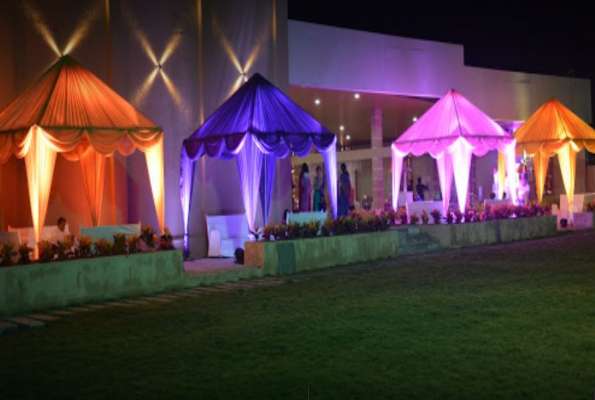 Utsav Banquets And Lawn