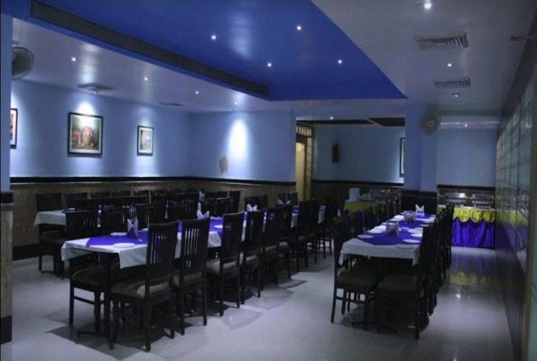 Restaurant at Hotel Abhay Palace