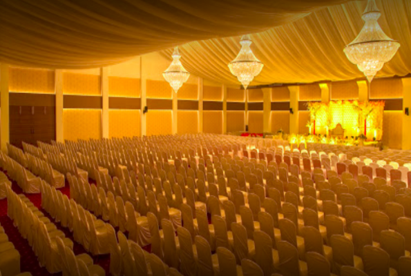 Mini Lawn at Aisshwarya Banquet Hall