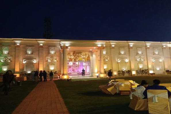 Lawn at Deewan Palace