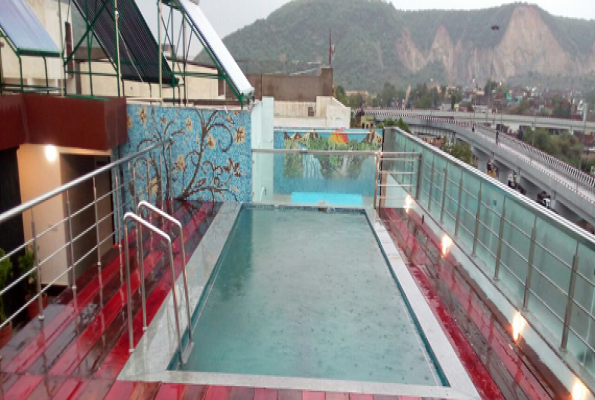 Roof Top Swimming Pool at Broadway Inn