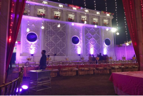 Seven Heaven Party Lawn