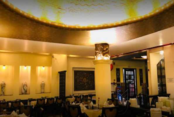 Hatari Restaurant