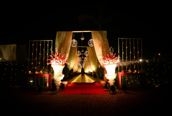 Lawn at Royal Swan Banquet