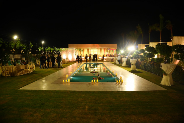 Poolside at Royal Swan Banquet