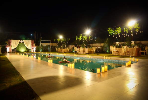 Poolside at Royal Swan Banquet