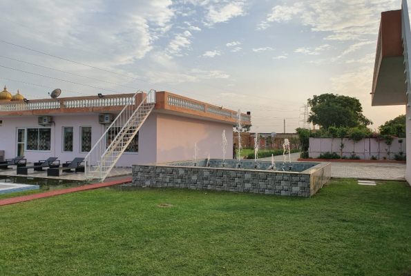 Tanishk Garden & Resort