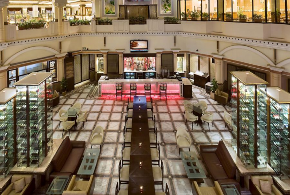 Hotel The Suryaa