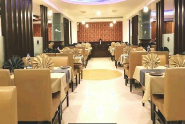 Alampur Bar & Restaurant at Hotel Chalukya