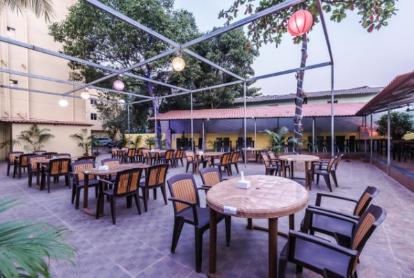 Hotel Veer Park