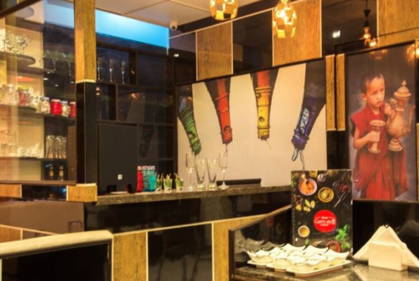 Curry On Restaurant 3