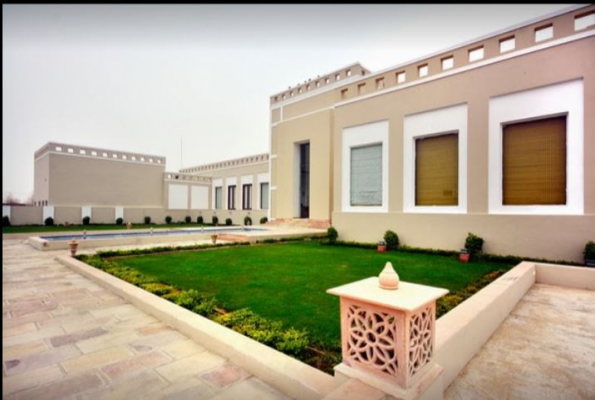 Big Lawn Of Treehouse Achrol Niwas In Kukas Jaipur Photos Get