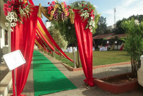 Blue Sky Lawn at Chairmans Club And Resort