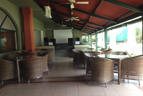 Ignite Restaurant at Chairmans Jade Club And Resort