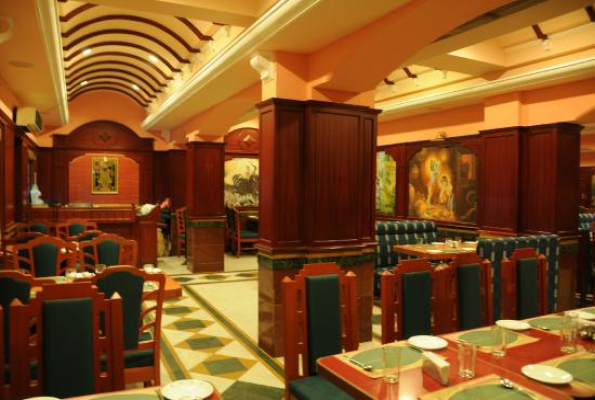 Vrindavan Multi Cuisine  Restaurant at New Woodlands Hotel