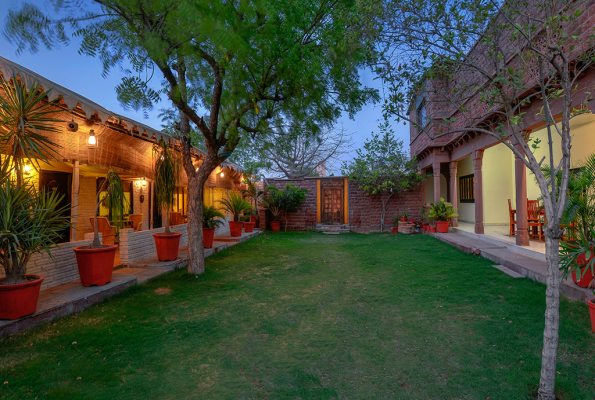 Garden 1 at Treehouse Rajbagh Hotel