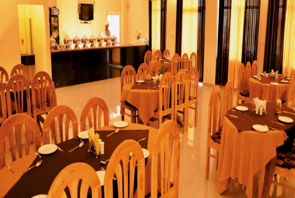 Restaurant at Hotel Ananta Palace