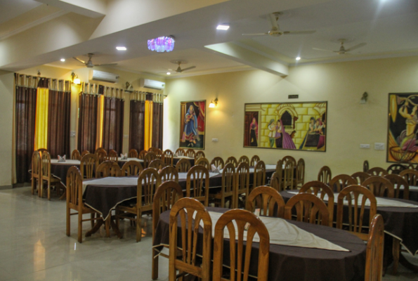 Restaurant at Hotel Ananta Palace