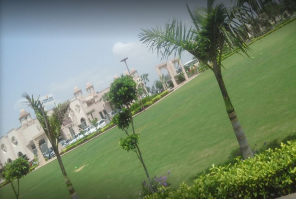 Lawn 1 at Grand Hira Hotel & Resort