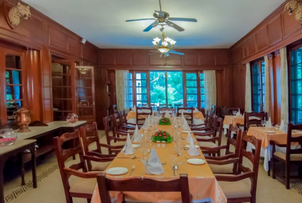 The Dining Room at Vivanta Sawai Madhopur Lodge