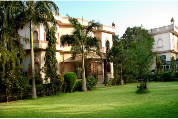 Garden Lawn at Raj Palace Resort