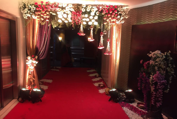 Peninsula Grand Hotel