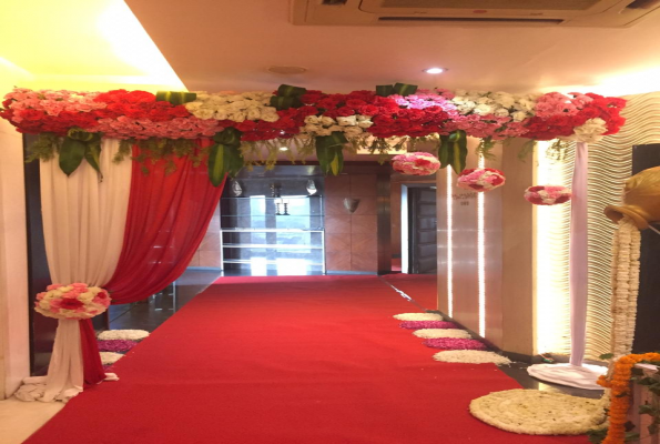 Peninsula Grand Hotel