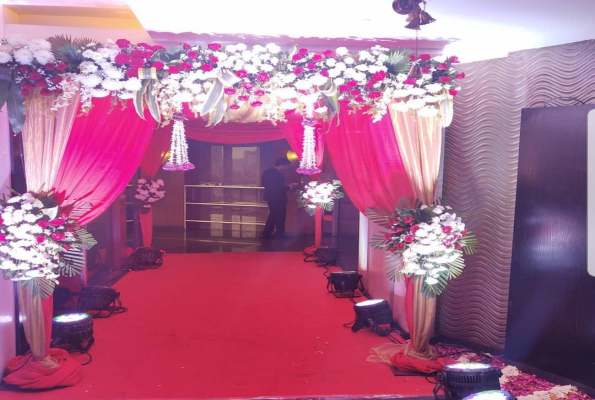 Peninsula Grand Hotel