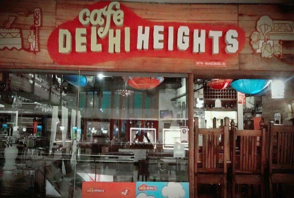 Cafe Delhi Heights Ambience