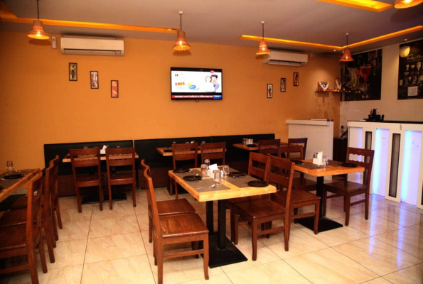 Reuben Lounge