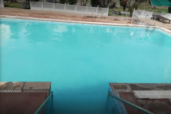 Pool Lawn at Hotel Sugan Niwas Palace