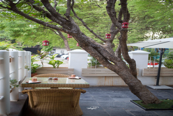 Outdoor Restaurant at Santé Spa Cuisine