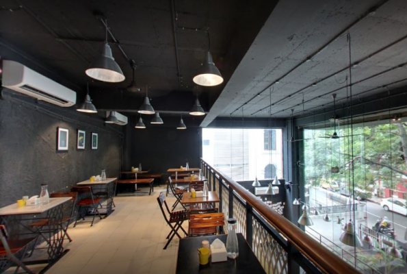 Le Plaisir Restaurant 3