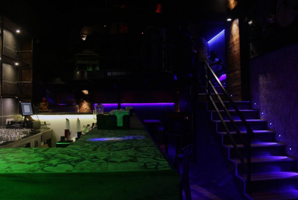 Stranka Bar & Lounge 5