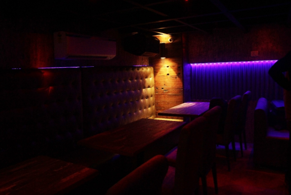 Stranka Bar & Lounge