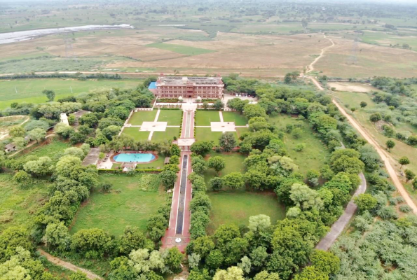 Rajputana Lawns at Umaid Lake Palace