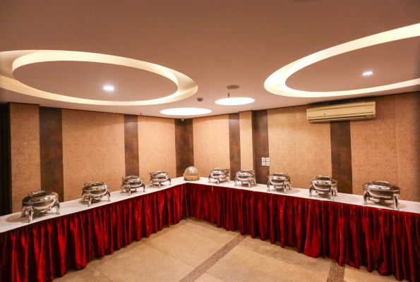 Alpina Hotel & Suites 4