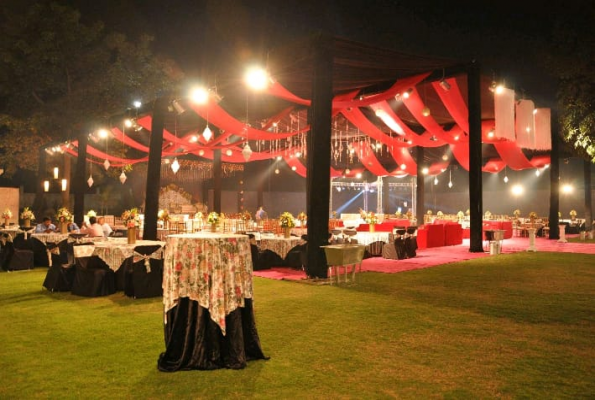 Sheesh Mahal Lawn at Sheesh Mahal Banquet Hall And Lawns