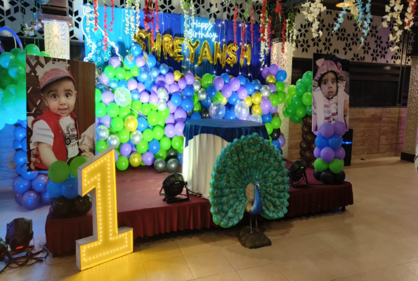 Hotel Solitaire Banquet & Lawn 5