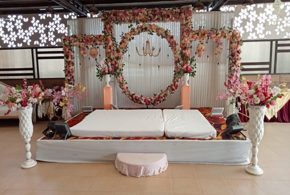 Hotel Solitaire Banquet & Lawn 2