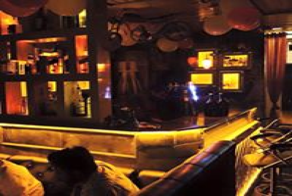 Flamess Restaurant And Cafe Village 3