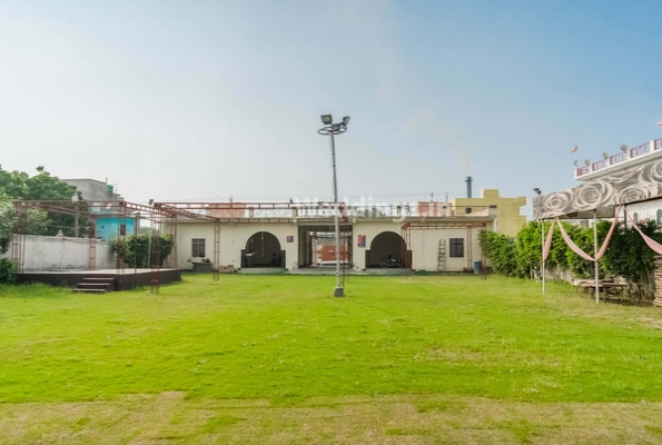 Lawn at Laxman Farm House