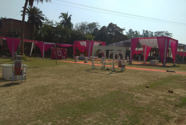 Lawn at Ekta Lawn