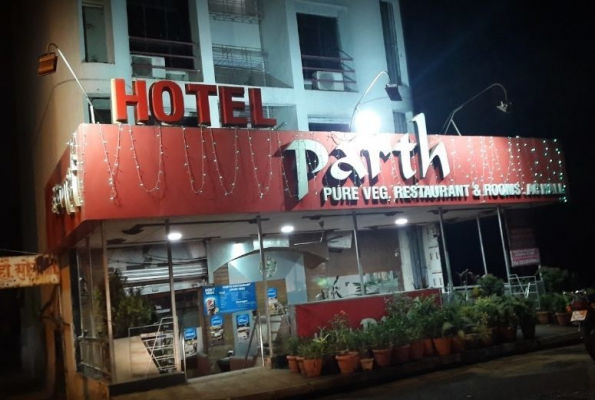 Hotel Parth