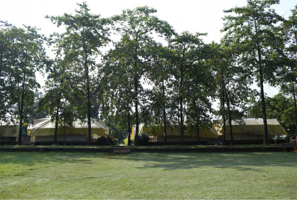 Lawn at Rivergate Resort