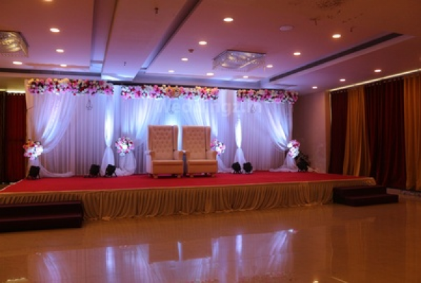 Lawn at Aarna Banquet Hall